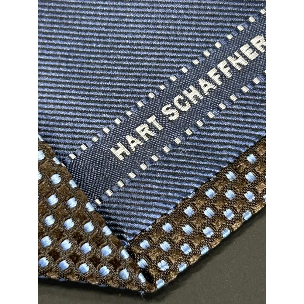 Hart Schaffner Marx we re